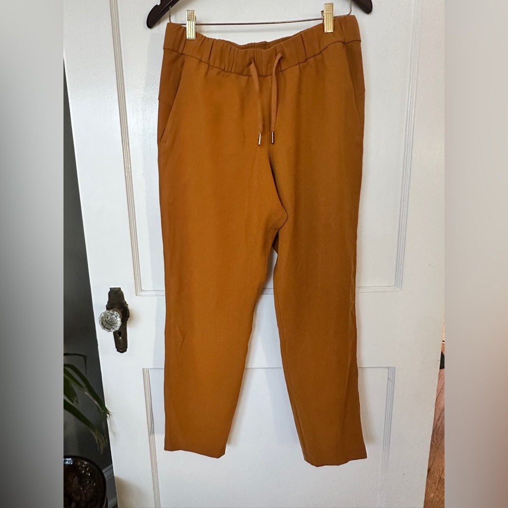 Lululemon On the Fly 7/8 Pant Size 8